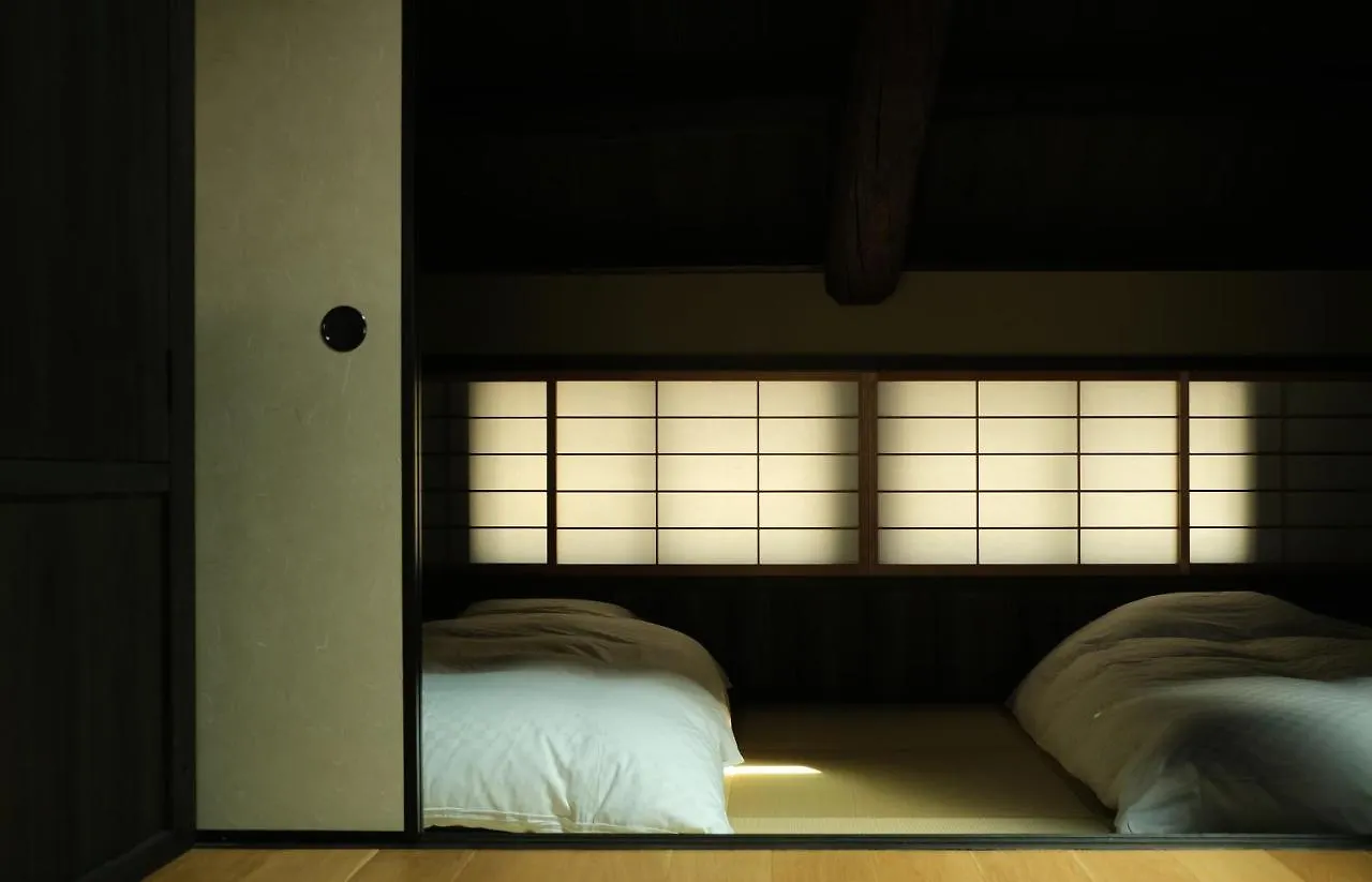 屋子 Wuz Marutamachi Villa Kyoto 0*,